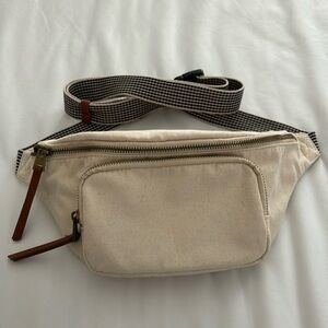 Universal Thread Belt Bag